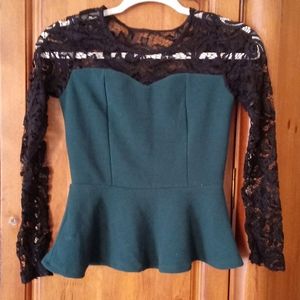 Xs green and lace top.